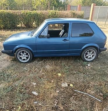 е 24: Volkswagen Golf: 1986 г., 1.3 л, Механика, Бензин, Хэтчбэк — 1