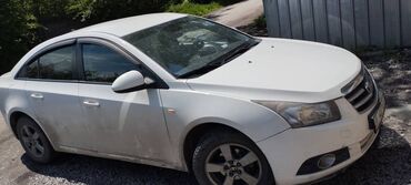 дишевли машина: Chevrolet Cruze: 2009 г., 1.6 л, Типтроник, Бензин, Седан