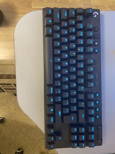 Настольные ПК и рабочие станции: Logitech g pro X lightspeed klaviaturasi satilir . Tam ideal vezyetde