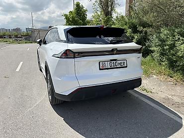 Changan: Changan : 2025 г., 1.5 л, Гибрид — 3