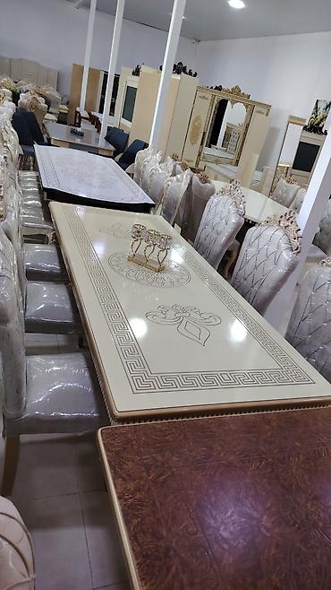 Masa və oturacaq dəstləri: Qonaq otağı üçün, Yeni, Açılmayan, Oval masa, 8 stul — 22