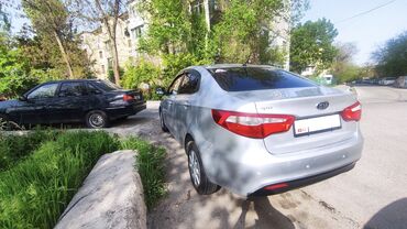 Kia: Kia Rio: 2012 г., 1.6 л, Механика, Бензин, Седан