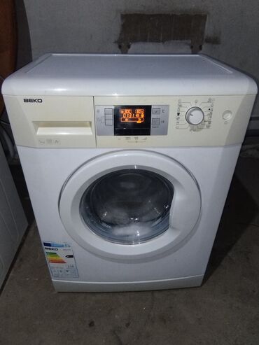 хочу продать стиральную машину: Стиральная машина Beko, Б/у, Автомат, До 5 кг, Полноразмерная