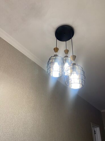 Vazalar: Çılçıraq, 3 lampa, Metal