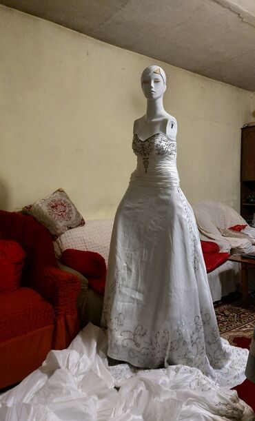 мусульманские свадебные платья бишкек: Gəlinlik paltarı,ziyafət donları,İtaliya brendi Maqra və Alexandra ya