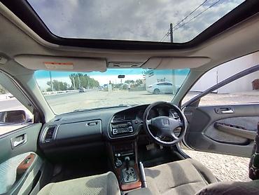 абхаз авто машины: Honda Accord: 2000 г., 2.3 л, Автомат, Бензин, Универсал — 5