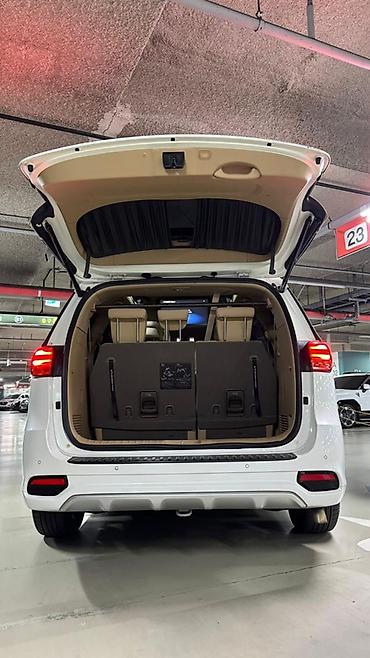 Kia: Kia Carnival: 2019 г., Минивэн — 27