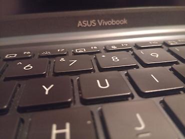 asus rog zephyrus: Qiymət 1000 azn qutusu adapteri var 2 ayın notbukudur təzədən seçilmir — 1