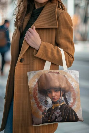 Графические дизайнеры: Графический дизайнер — 17