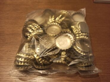 Ostali proizvodi za kuću: Kvalitetna presa za zatvaranje staklenih flaša i 5.000 novih krunastih — 12