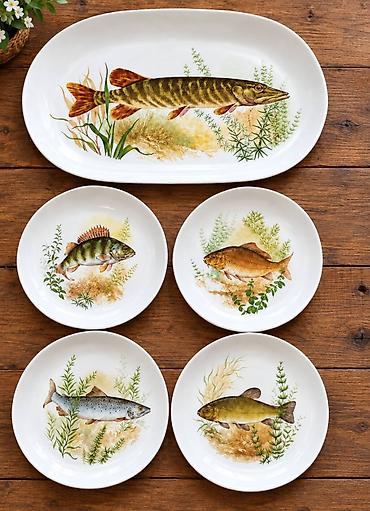 ikea lusteri: Set porcelanskih tanjira sa motivima riba - Komplet sadrži: 1 veliki — 1