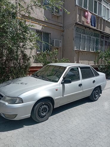 я ищу лада приора: Daewoo Nexia: 2011 г., 1.6 л, Механика, Бензин, Седан