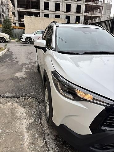 Toyota: Toyota Corolla Cross: 2025 г., 2 л, Автомат, Бензин — 2