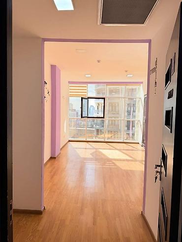 Daşınmaz əmlak: İcarəyə verilir 1 otaqlı ofis 27 m², 28 May m. 620 AZN/ay 1 otaqlı — 4