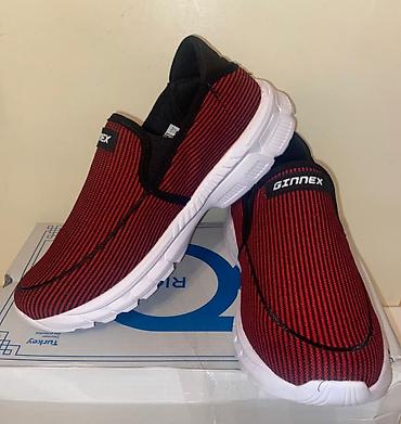 40: "Ginnex"markası keyfiyyətli 40-raz Sneaker təzədir,qutuda.Ölçü uyğun — 4
