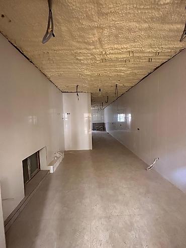 Продажа коттеджей и домов: 📍Расположение: р-н Киргизия-1 отличный 2-х этажный особняк + цоколь, + — 5