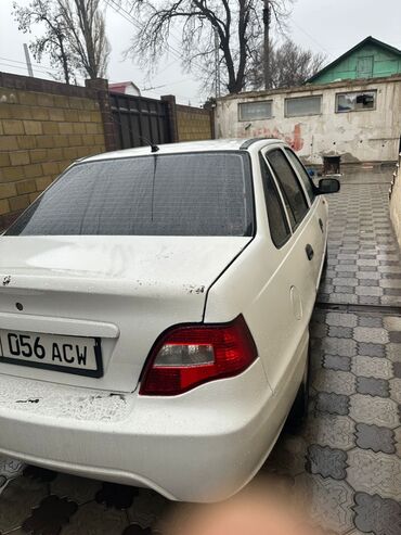 запчасти nexia: Daewoo Nexia: 2011 г., 1.6 л, Механика, Бензин, Седан