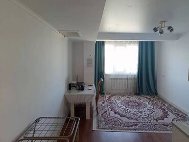 срочно продаётся 1 комнатная квартира в районе ошского рынка по улице кенсуйская: 1 комната, 26 м², Общежитие и гостиничного типа, 3 этаж, Евроремонт