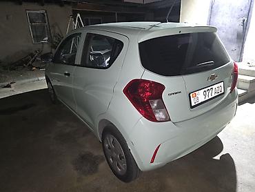 shevrolet lacetti: Chevrolet Spark: 2017 г., 1 л, Автомат, Бензин, Хэтчбэк — 2