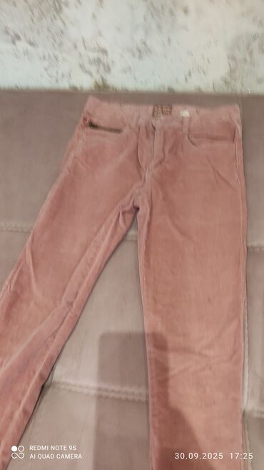 Koftalar, sviterlər: Uşaq geyim dəsti 1) LC Waikiki trikotaj sviter: - Ölçü: 4-5 yaş / — 12