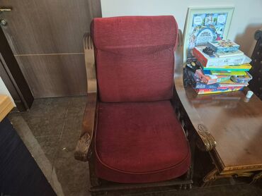 Bağ divan və kreslo dəstləri: İşlənmiş, Jurnal masası, 2 kreslo, Divan, Rumıniya — 23