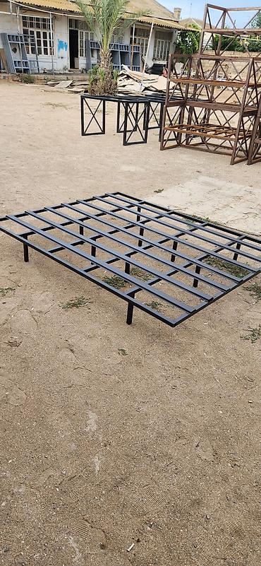 Metal çarpayı karkası - Material: qalın divarlı metal profildən yığma