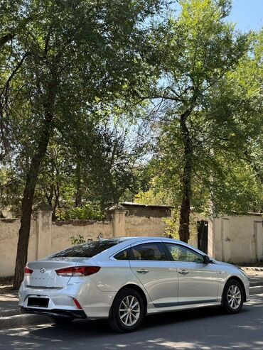 hyundai грандер: Hyundai Sonata: 2018 г., 2 л, Автомат, Газ, Седан