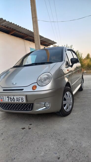какие машины входят в комфорт яндекс такси в бишкеке: Daewoo Matiz (Best), 5‑дверный хэтчбек, серебристый. Основные