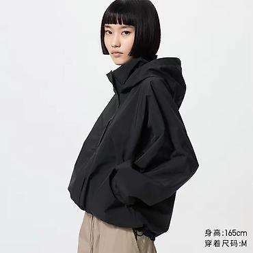 nike tech flecce: Женская легкая куртка-ветровка с капюшоном, черная от UNIQLO - — 1