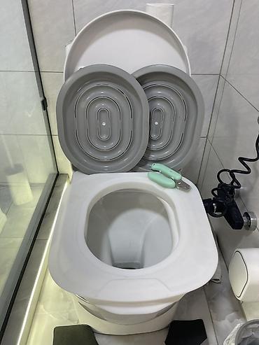 Биотуалеты для дома: Для кошки и котёнок + ножницы для кошка оба отдам за 1000 сом — 2