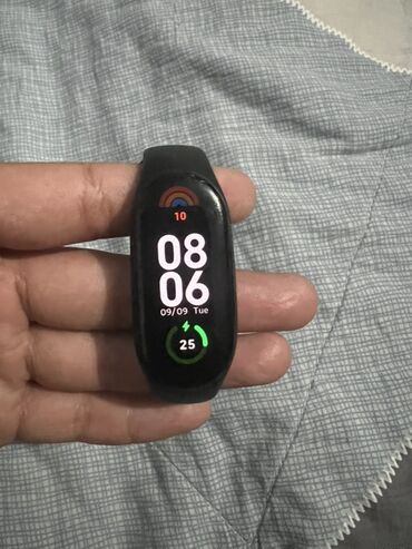 mi band 9 бишкек: Фитнес-браслет с цветным экраном и сменным силиконовым ремешком