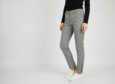 s oliver spodnie damskie: TEX, Material trousers for women, size S
