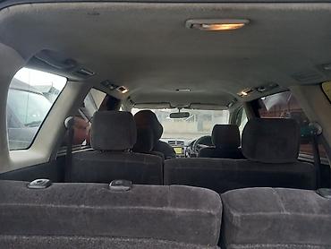 Toyota: Toyota Ipsum: 2002 г., 2.4 л, Автомат, Бензин, Минивэн — 9