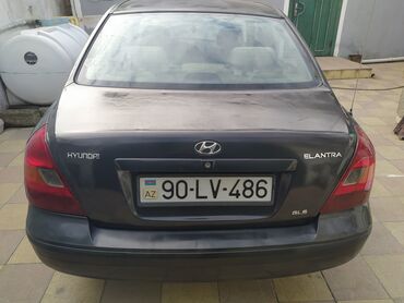 Hyundai: Hyundai Elantra GLS sedan - Kuzov: 4 qapılı sedan, qrafit/qaranlıq — 1