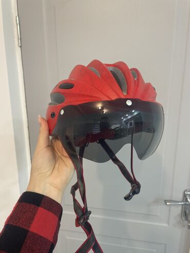 чехол на шлем: Вело шлем, новый!