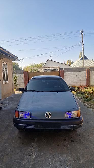 90: Volkswagen Passat: 1991 г., 1.8 л, Механика, Бензин, Седан — 1