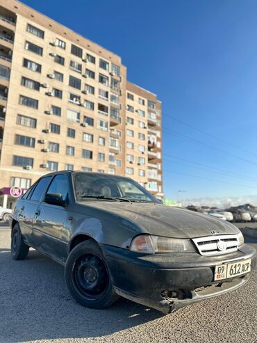 Daewoo: Daewoo Nexia: 2001 г., 1.5 л, Механика, Бензин, Седан