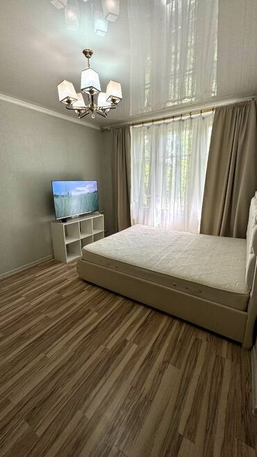 1 комнатная квартира центр: 1 бөлмө, 29 кв. м, Хрущевка, 3 кабат, Евроремонт