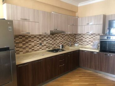 Uzunmüddətli kirayə mənzillər: Nərimanov metrosuna yaxın Heydər Əliev mərkəzinə yaxın 17 mertebeli — 14