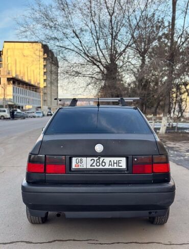 вольсфаген венто: Volkswagen Vento: 1992 г., 1.8 л, Механика, Бензин