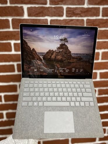 компьютерный блок: Ноутбук, Microsoft Surface, Intel Core i5, 13.5 ", Б/у, Для несложных задач