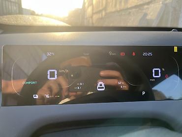tesla model 3: Changan Qiyuan Q05: 2026 г., Автомат, Электромобиль, Кроссовер — 5