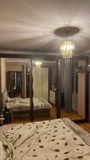 islenmis qapi: İşlənmiş, Kupe, 3 qapılı Düz dolab, Qarderob, paltar dolabı