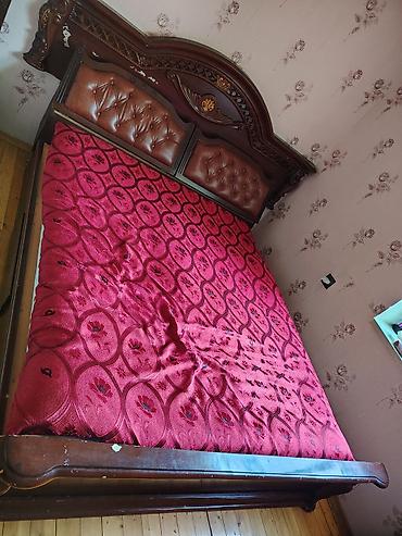 Çarpayılar: Klassik üslubda ikinəfərlik taxta çarpayı - Material: massiv ağac — 1