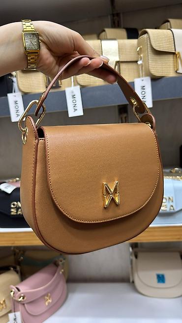 Torbe: Ženska torba „MONA“ – polukružni crossbody/shoulder model - Dizajn — 4