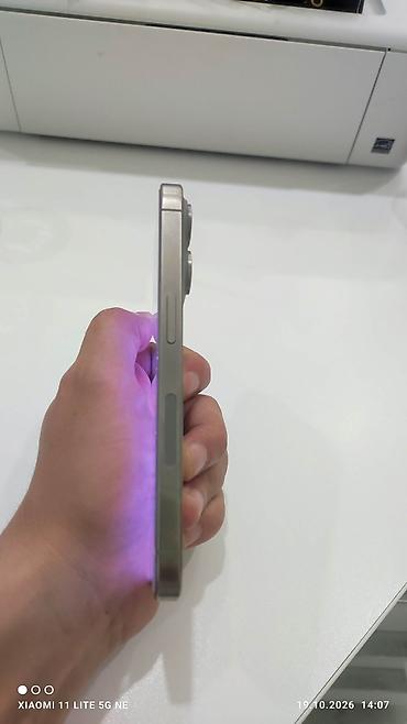 iphone se3: IPhone 15 Pro, Face ID — 6