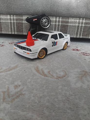 crazy drift: Радиоуправляемая модель спортивного купе в стиле классической BMW E30 — 2