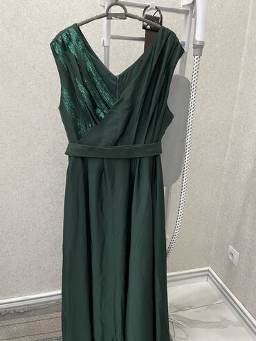 платье зеленое: Вечернее платье, Коктейльное, Длинная модель, Шелк, Без рукавов, Пайетки, 2XL (EU 44)