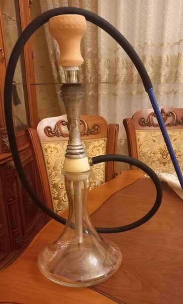 ağ uşaq krosovkaları: Qəlyan, vayp və aksesuarları