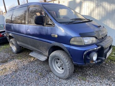 делику: Mitsubishi Delica: 1995 г., 2.8 л, Автомат, Дизель, Минивэн